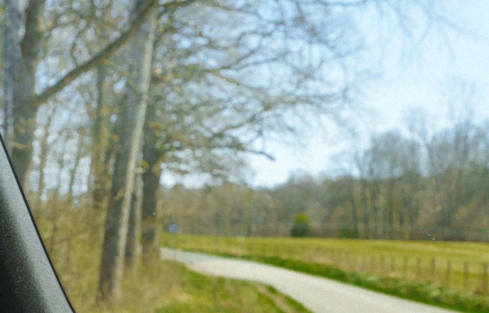 Volvo lansează sisteme de siguranță noi pentru 3 modele: vor putea avertiza și alți șoferi - Poza 4 Volvo lansează sisteme de siguranță noi pentru 3 modele: vor putea avertiza și alți șoferi - Poza 4