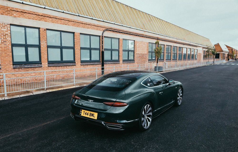 Exemplar unicat Bentley Continental GT Azure. Marchează 80 de ani de producție la uzina din Crewe - Poza 9 Exemplar unicat Bentley Continental GT Azure. Marchează 80 de ani de producție la uzina din Crewe - Poza 9