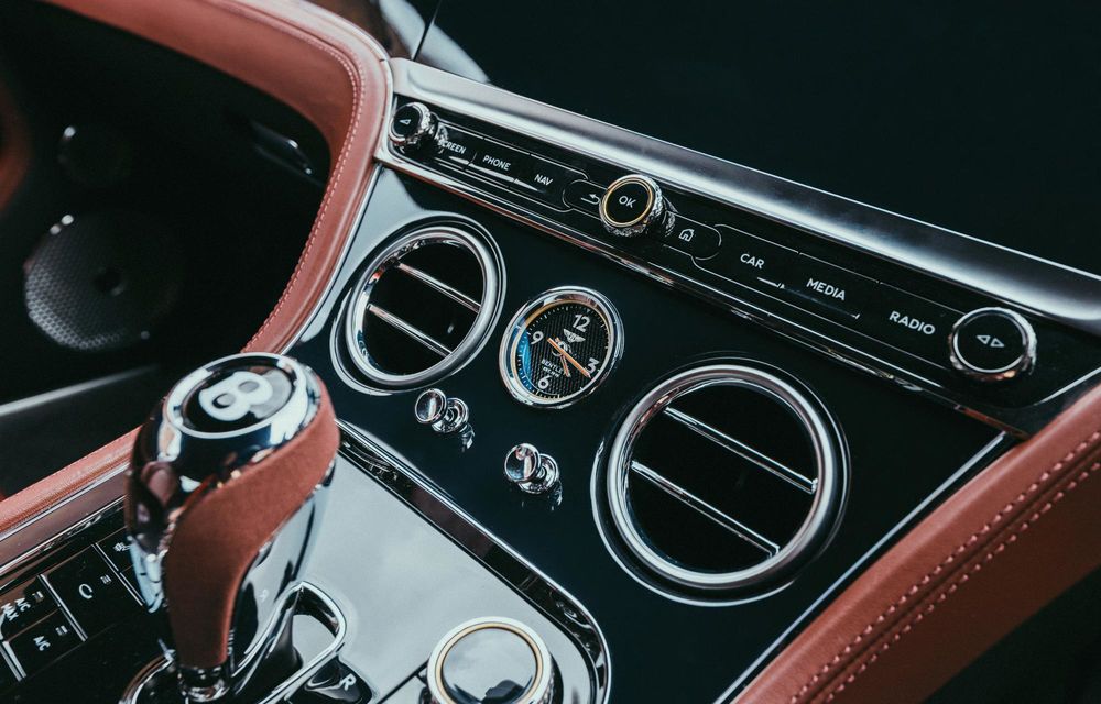 Exemplar unicat Bentley Continental GT Azure. Marchează 80 de ani de producție la uzina din Crewe - Poza 11 Exemplar unicat Bentley Continental GT Azure. Marchează 80 de ani de producție la uzina din Crewe - Poza 11