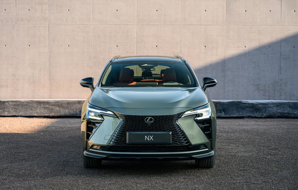 Noul Lexus NX facelift: motoare hibride mai puternice și design revizuit - Poza 8 Noul Lexus NX facelift: motoare hibride mai puternice și design revizuit - Poza 8