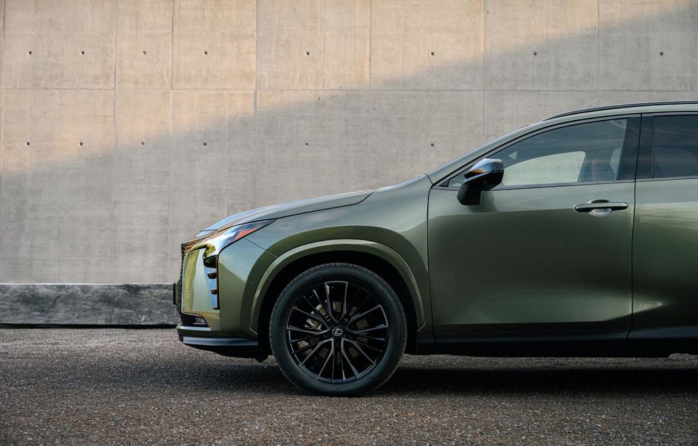 Noul Lexus NX facelift: motoare hibride mai puternice și design revizuit - Poza 18 Noul Lexus NX facelift: motoare hibride mai puternice și design revizuit - Poza 18