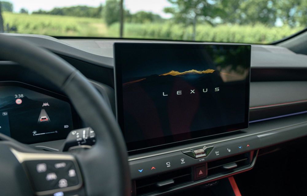 Noul Lexus NX facelift: motoare hibride mai puternice și design revizuit - Poza 73 Noul Lexus NX facelift: motoare hibride mai puternice și design revizuit - Poza 73