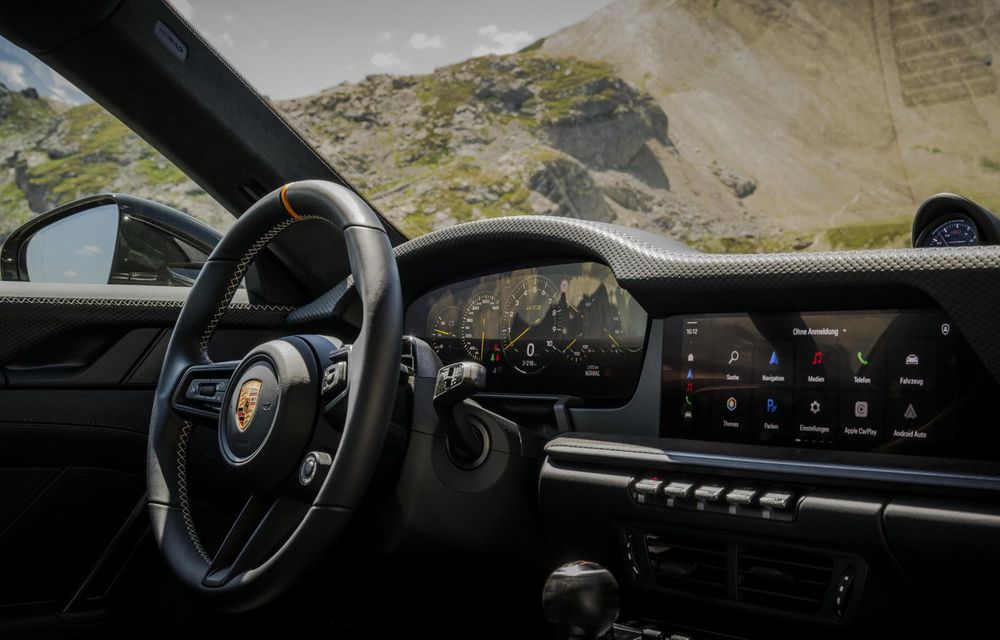 Noul Porsche 911 GT3 Bergsport: ediție specială inspirată de Munții Alpi - Poza 15 Noul Porsche 911 GT3 Bergsport: ediție specială inspirată de Munții Alpi - Poza 15