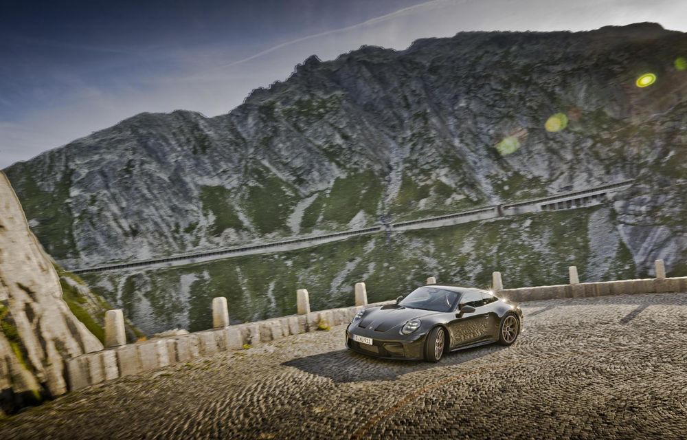 Noul Porsche 911 GT3 Bergsport: ediție specială inspirată de Munții Alpi - Poza 19 Noul Porsche 911 GT3 Bergsport: ediție specială inspirată de Munții Alpi - Poza 19