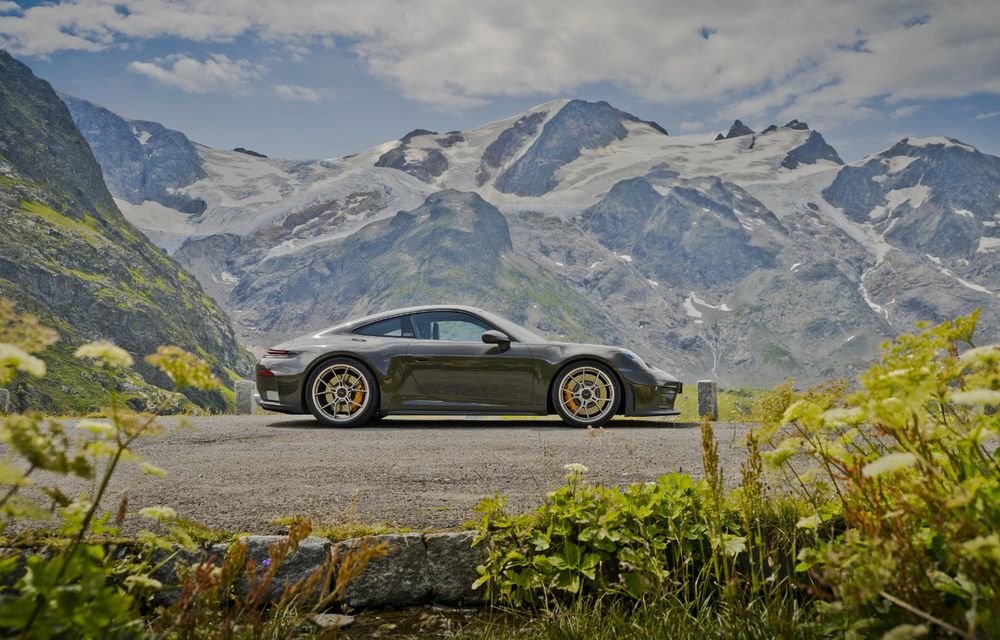 Noul Porsche 911 GT3 Bergsport: ediție specială inspirată de Munții Alpi - Poza 4 Noul Porsche 911 GT3 Bergsport: ediție specială inspirată de Munții Alpi - Poza 4