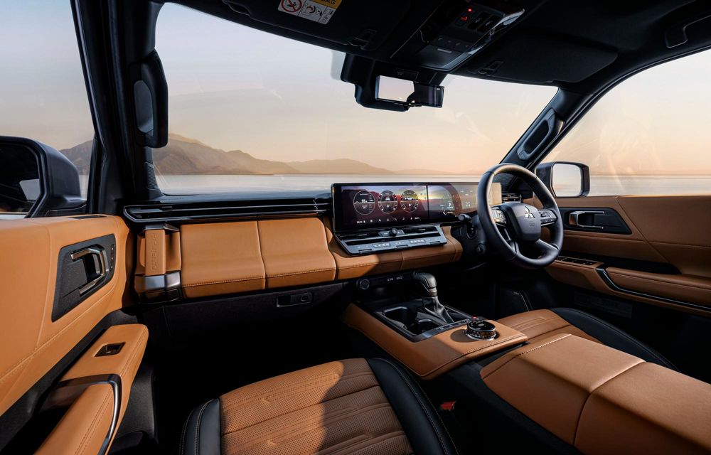 Noul Mitsubishi Pajero este aici: prima generație nouă după 20 de ani - Poza 4 Noul Mitsubishi Pajero este aici: prima generație nouă după 20 de ani - Poza 4