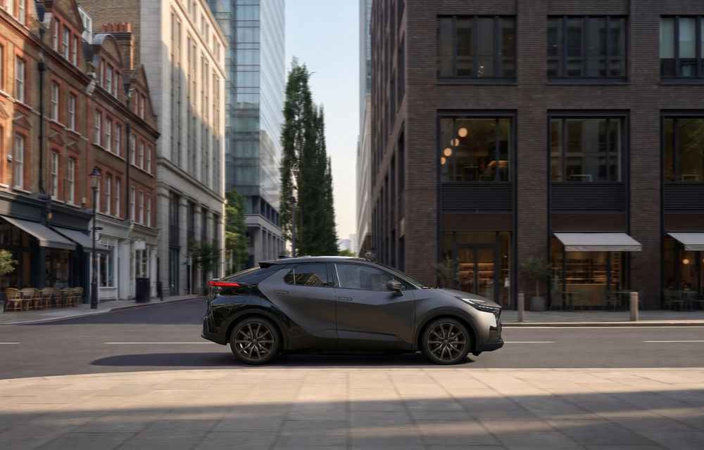 Noutăți pentru Toyota C-HR GR Sport: culoare mată nouă și jante de 20 de inch - Poza 3 Noutăți pentru Toyota C-HR GR Sport: culoare mată nouă și jante de 20 de inch - Poza 3