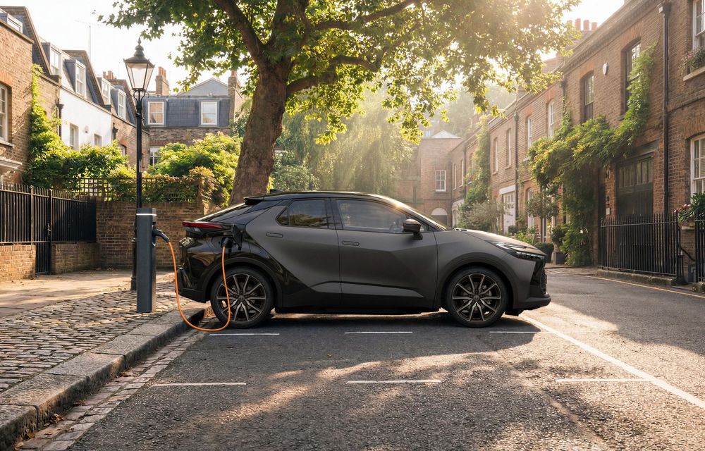 Noutăți pentru Toyota C-HR GR Sport: culoare mată nouă și jante de 20 de inch - Poza 4 Noutăți pentru Toyota C-HR GR Sport: culoare mată nouă și jante de 20 de inch - Poza 4