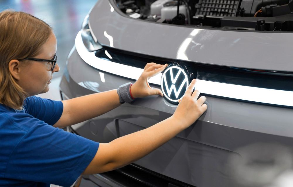 Volkswagen aprobă un plan de eliminare a încă 50.000 de locuri de muncă - Poza 1