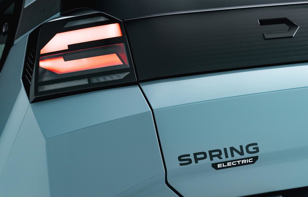 PREMIERĂ: Am văzut pe viu noua generație Dacia Spring. 5 lucruri esențiale - Poza 32