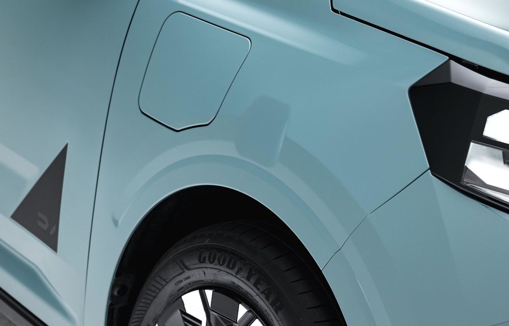 PREMIERĂ: Am văzut pe viu noua generație Dacia Spring. 5 lucruri esențiale - Poza 26