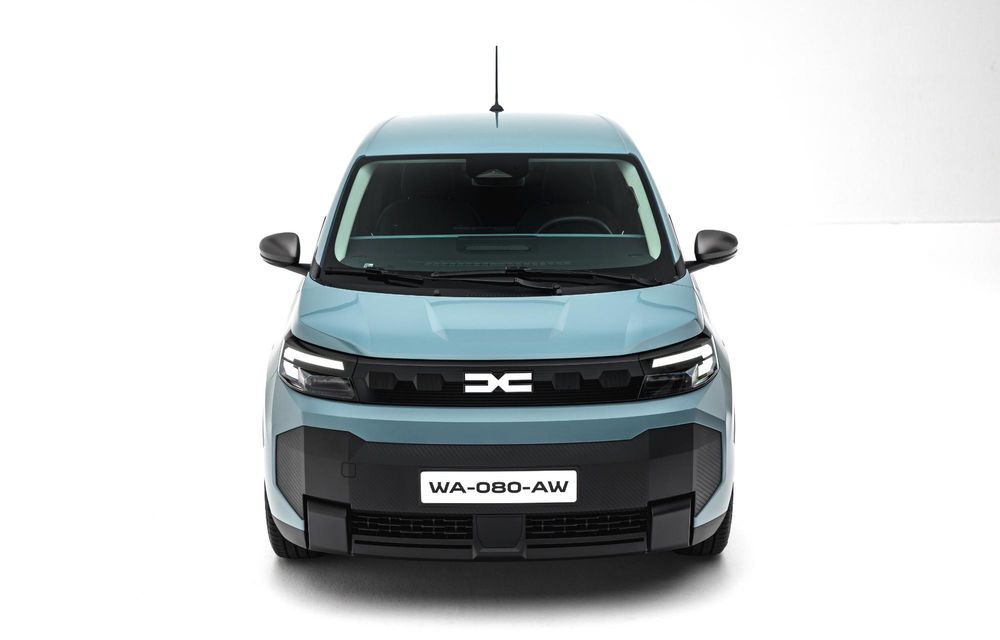 PREMIERĂ: Am văzut pe viu noua generație Dacia Spring. 5 lucruri esențiale - Poza 4