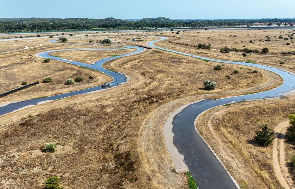 Imagini noi cu viitorul BMW Seria 3: motoare mild-hybrid cu 4 și 6 cilindri - Poza 54 Imagini noi cu viitorul BMW Seria 3: motoare mild-hybrid cu 4 și 6 cilindri - Poza 54
