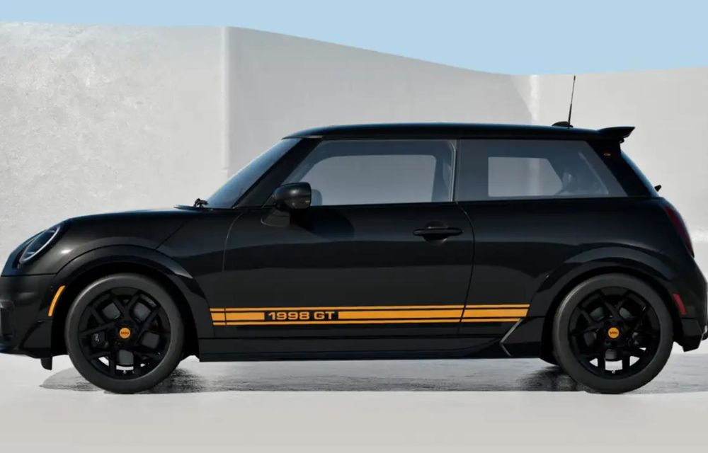 Mini lansează 1998 GT Edition: o ediție specială inspirată de modelul din 1969 - Poza 2 Mini lansează 1998 GT Edition: o ediție specială inspirată de modelul din 1969 - Poza 2