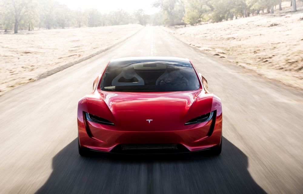 Tesla confirmă data lansării noii generații Roadster. Va avea motoare cu reacție - Poza 1 Tesla confirmă data lansării noii generații Roadster. Va avea motoare cu reacție - Poza 1