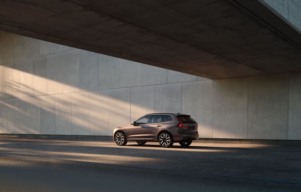 Volvo lansează versiuni PHEV noi pentru XC60 și XC90. Facelift pentru XC60 - Poza 12