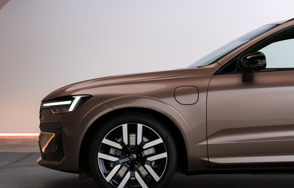 Volvo lansează versiuni PHEV noi pentru XC60 și XC90. Facelift pentru XC60 - Poza 35