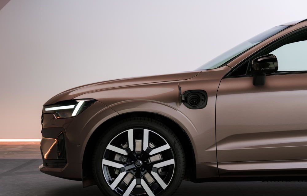 Volvo lansează versiuni PHEV noi pentru XC60 și XC90. Facelift pentru XC60 - Poza 36