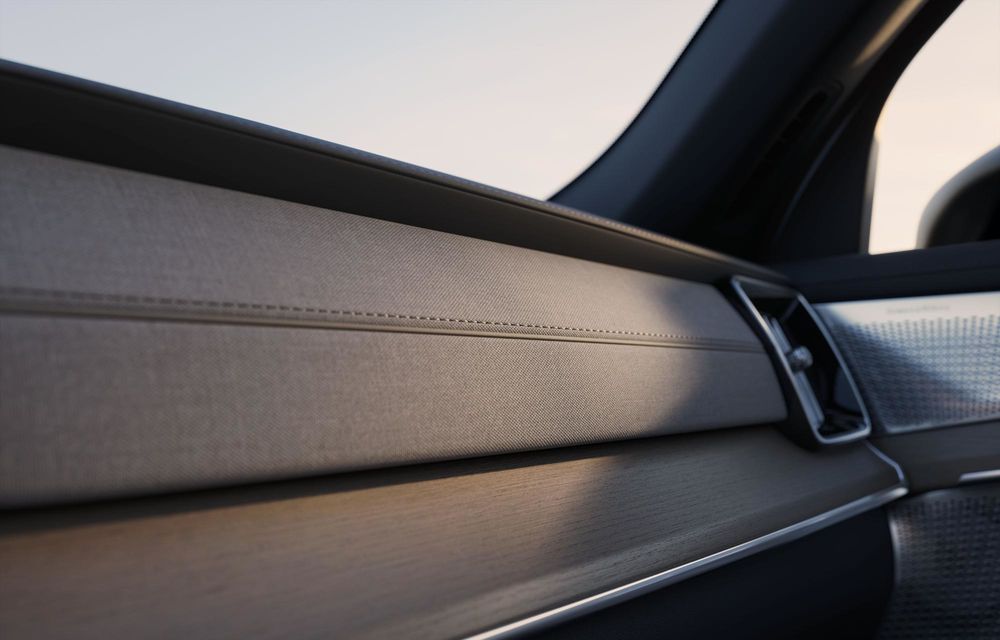 Volvo lansează versiuni PHEV noi pentru XC60 și XC90. Facelift pentru XC60 - Poza 60