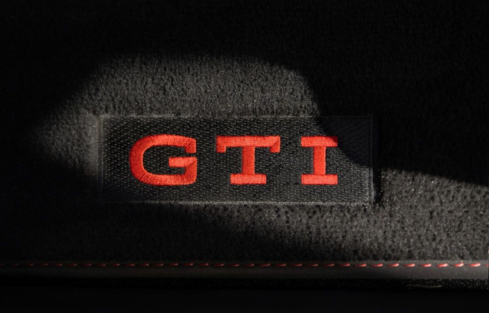 PREMIERĂ: Cel mai puternic Volkswagen GTI din istorie este electric: 601 km autonomie - Poza 23