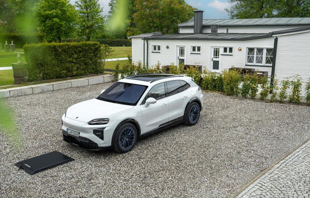 Noutăți pentru Porsche Cayenne Electric: uși acționate automat și încărcare fără cablu - Poza 1 Noutăți pentru Porsche Cayenne Electric: uși acționate automat și încărcare fără cablu - Poza 1