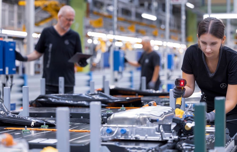 Noul Mercedes-Benz GLA a intrat în producția de serie - Poza 2 Noul Mercedes-Benz GLA a intrat în producția de serie - Poza 2