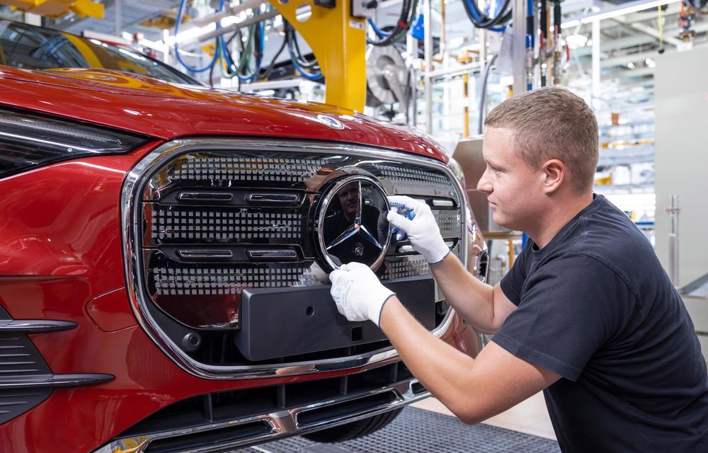 Noul Mercedes-Benz GLA a intrat în producția de serie - Poza 15 Noul Mercedes-Benz GLA a intrat în producția de serie - Poza 15
