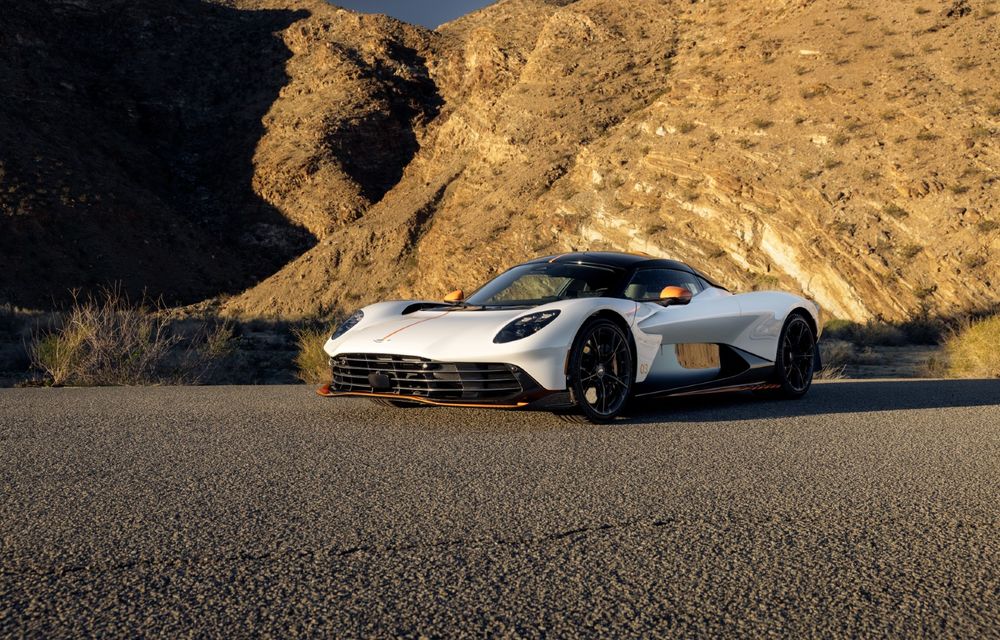 Aston Martin ar putea pregăti o variantă Spider pentru Valhalla - Poza 1 Aston Martin ar putea pregăti o variantă Spider pentru Valhalla - Poza 1