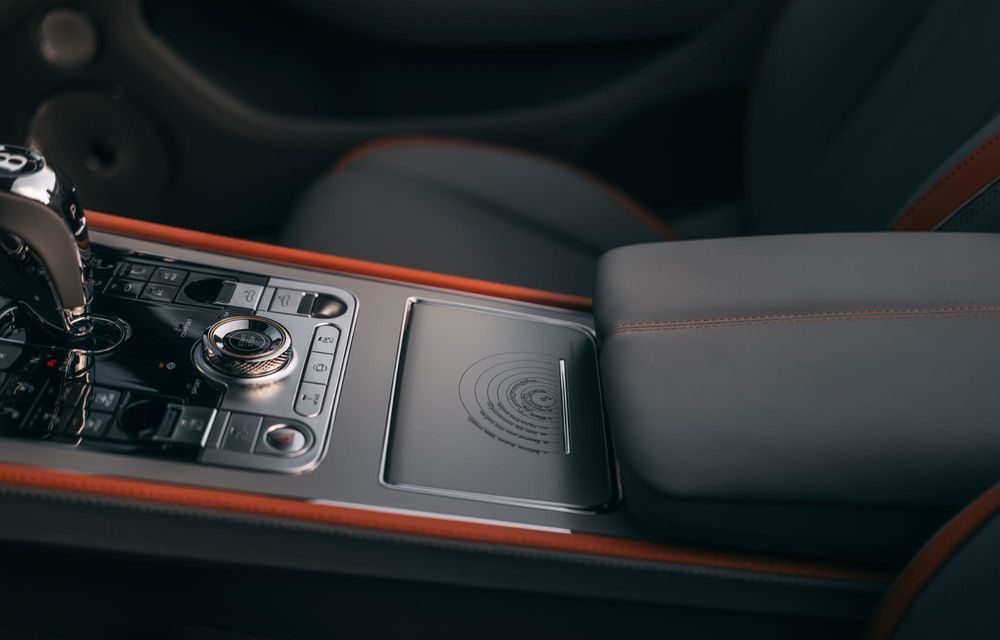 Ediție specială nouă pentru Bentley Continental GT: omagiu adus lui Nicolaus Copernic - Poza 4 Ediție specială nouă pentru Bentley Continental GT: omagiu adus lui Nicolaus Copernic - Poza 4
