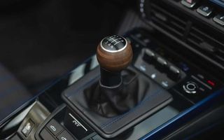 Porsche brevetează o cutie automată care se poate transforma într-una manuală Porsche brevetează o cutie automată care se poate transforma într-una manuală