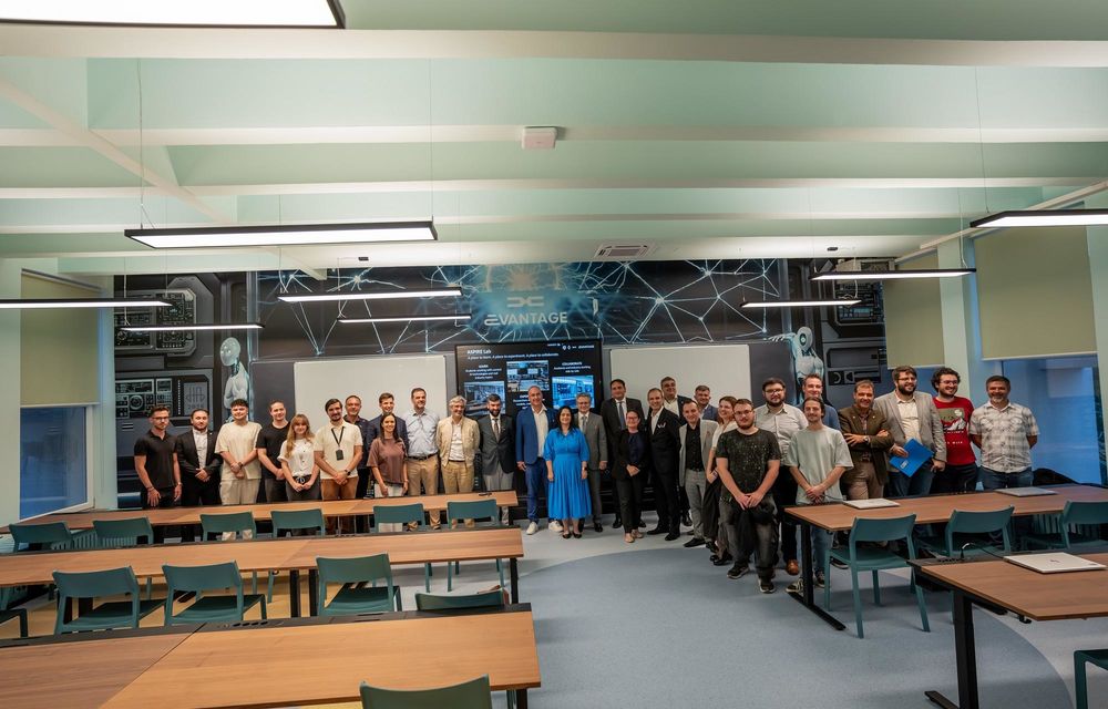 Renault inaugurează un laborator de dezvoltare a tehnologiilor AI la Universitatea Politehnica din București - Poza 2 Renault inaugurează un laborator de dezvoltare a tehnologiilor AI la Universitatea Politehnica din București - Poza 2