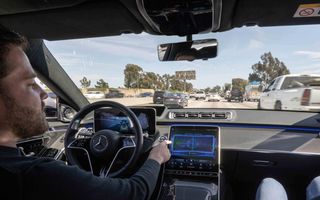 Mercedes-Benz va aduce șoferi AI pe viitoarele sale modele în următorii 2 ani Mercedes-Benz va aduce șoferi AI pe viitoarele sale modele în următorii 2 ani