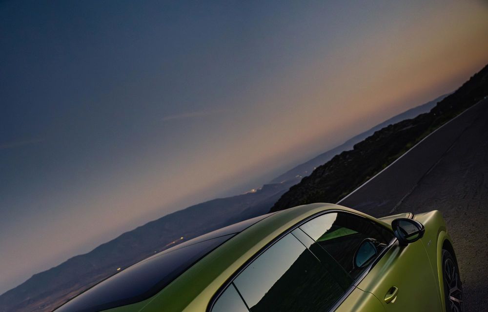Noul Bentley Torcal, primul model electric din istoria mărcii - Poza 12 Noul Bentley Torcal, primul model electric din istoria mărcii - Poza 12