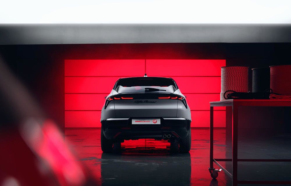 Alfa Romeo Edizione Luna Rossa: ediție specială nouă pentru 4 modele - Poza 3 Alfa Romeo Edizione Luna Rossa: ediție specială nouă pentru 4 modele - Poza 3