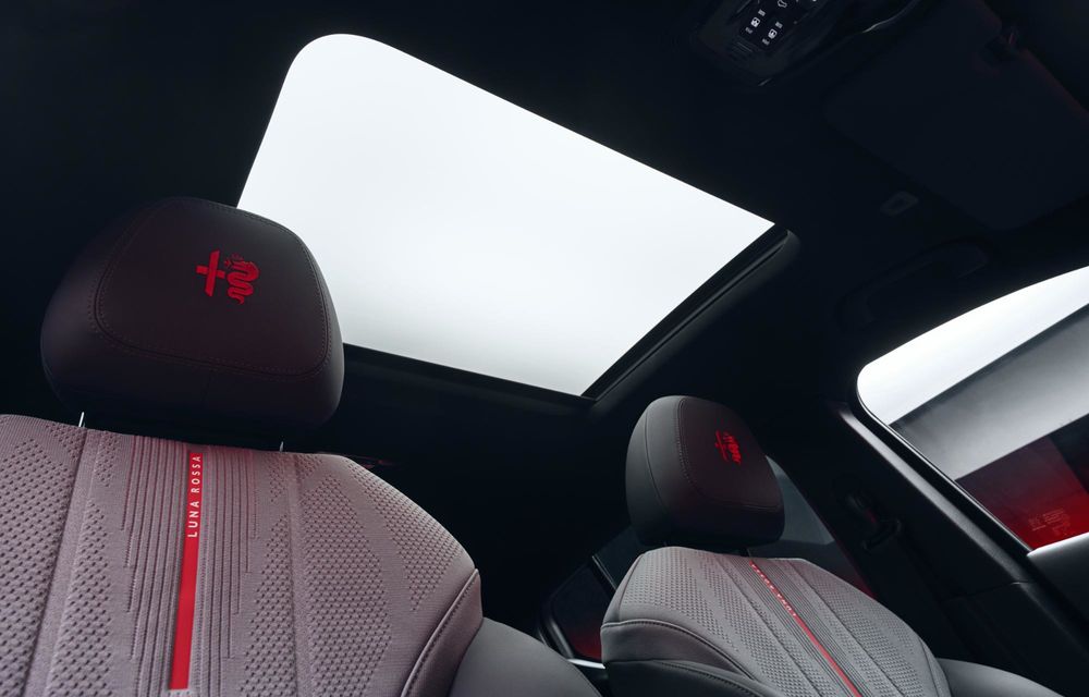 Alfa Romeo Edizione Luna Rossa: ediție specială nouă pentru 4 modele - Poza 28 Alfa Romeo Edizione Luna Rossa: ediție specială nouă pentru 4 modele - Poza 28