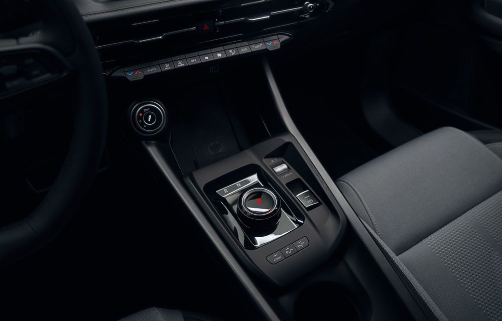 Alfa Romeo Edizione Luna Rossa: ediție specială nouă pentru 4 modele - Poza 35 Alfa Romeo Edizione Luna Rossa: ediție specială nouă pentru 4 modele - Poza 35