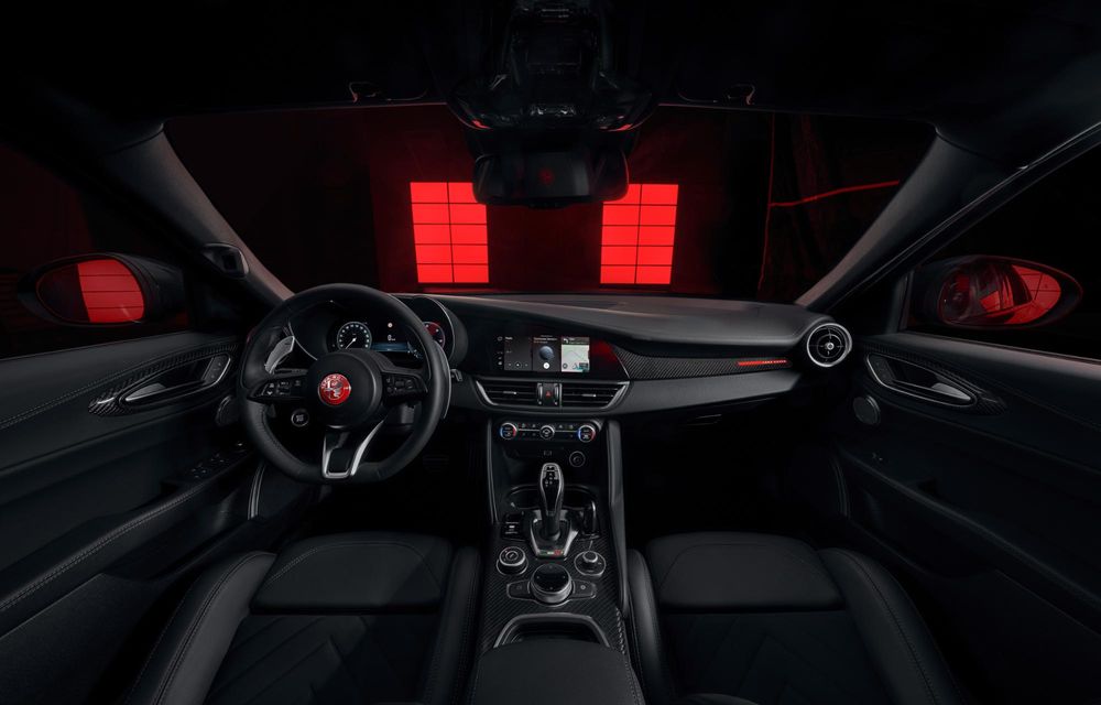 Alfa Romeo Edizione Luna Rossa: ediție specială nouă pentru 4 modele - Poza 45 Alfa Romeo Edizione Luna Rossa: ediție specială nouă pentru 4 modele - Poza 45