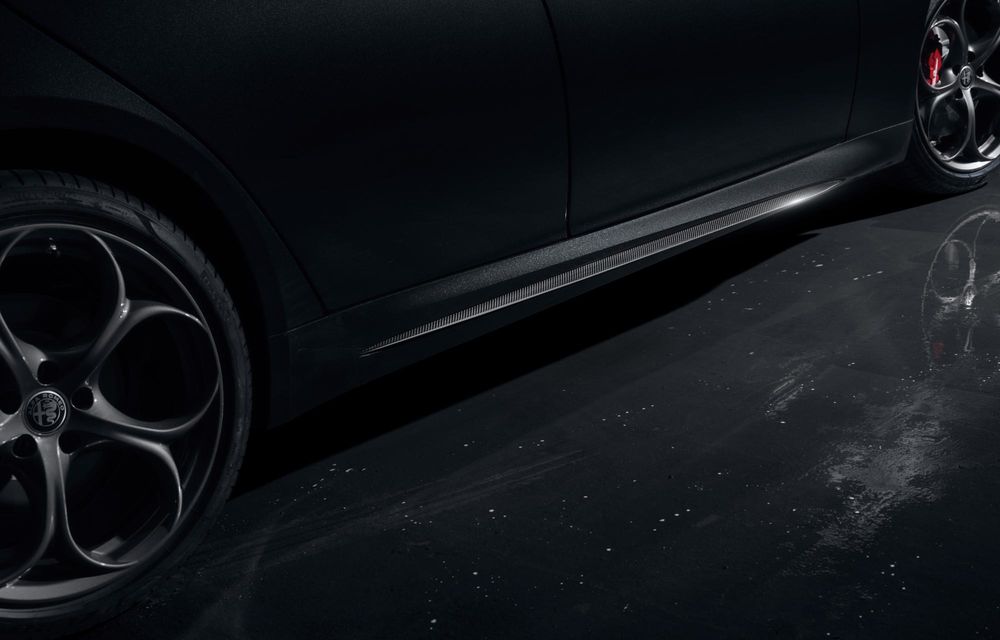 Alfa Romeo Edizione Luna Rossa: ediție specială nouă pentru 4 modele - Poza 54 Alfa Romeo Edizione Luna Rossa: ediție specială nouă pentru 4 modele - Poza 54