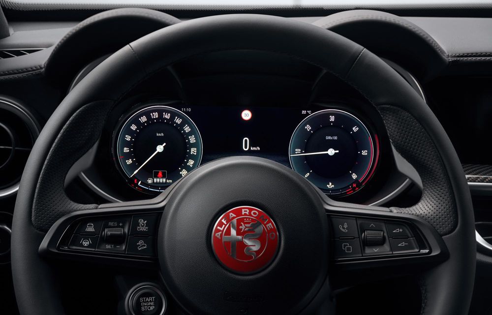 Alfa Romeo Edizione Luna Rossa: ediție specială nouă pentru 4 modele - Poza 71 Alfa Romeo Edizione Luna Rossa: ediție specială nouă pentru 4 modele - Poza 71