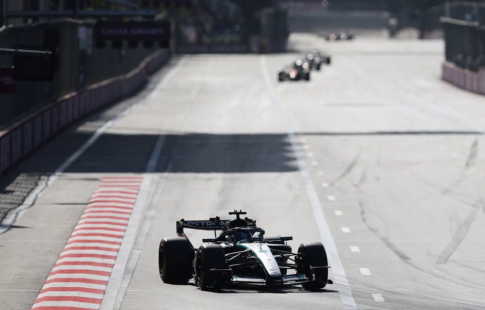 F1: George Russell câștigă în Azerbaidjan. Verstappen și Hadjar, pe podium - Poza 2