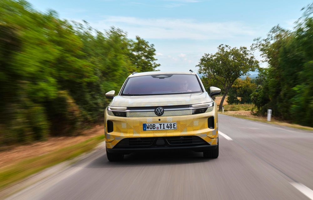 Primele imagini cu noul Volkswagen ID. Tiguan: prezentare în octombrie - Poza 15 Primele imagini cu noul Volkswagen ID. Tiguan: prezentare în octombrie - Poza 15