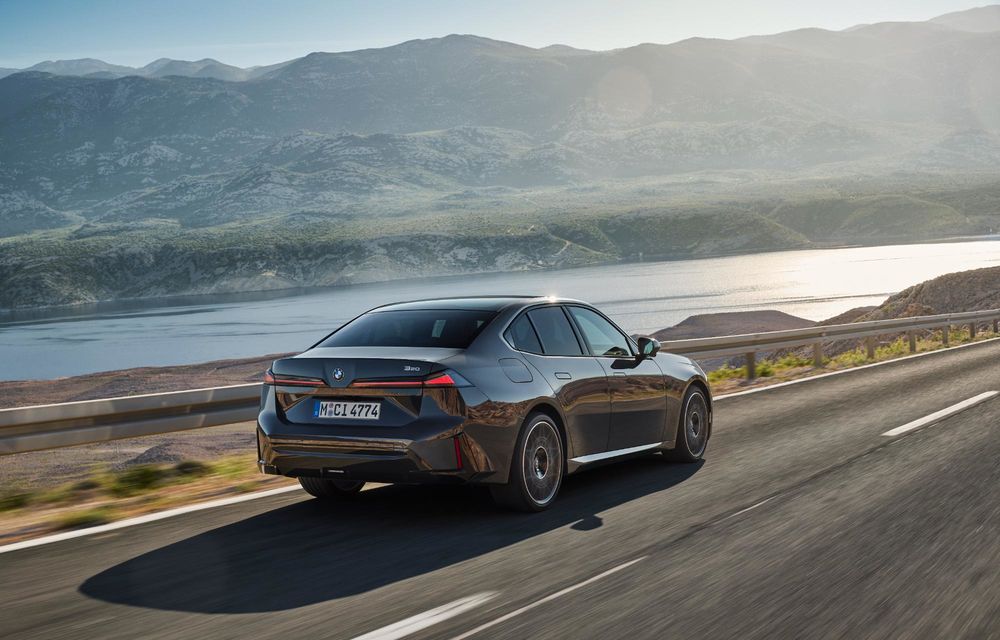Noul BMW Seria 3 cu motoare termice este aici: până la 443 de cai putere - Poza 100