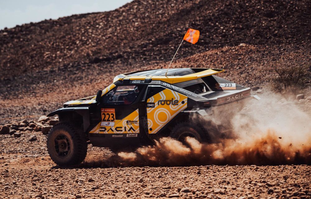 Raliul Marocului 2026: Dacia Sandriders, pe locul 2 după prima etapă - Poza 2 Raliul Marocului 2026: Dacia Sandriders, pe locul 2 după prima etapă - Poza 2