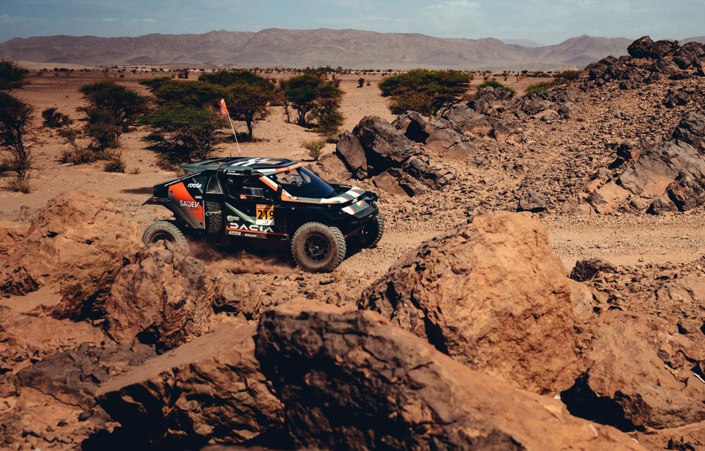 Raliul Marocului 2026: Dacia Sandriders, pe locul 2 după prima etapă - Poza 4 Raliul Marocului 2026: Dacia Sandriders, pe locul 2 după prima etapă - Poza 4