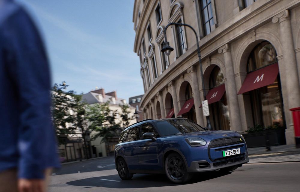 Mini introduce Midnight Edition: ediție specială pentru Countryman Electric - Poza 3