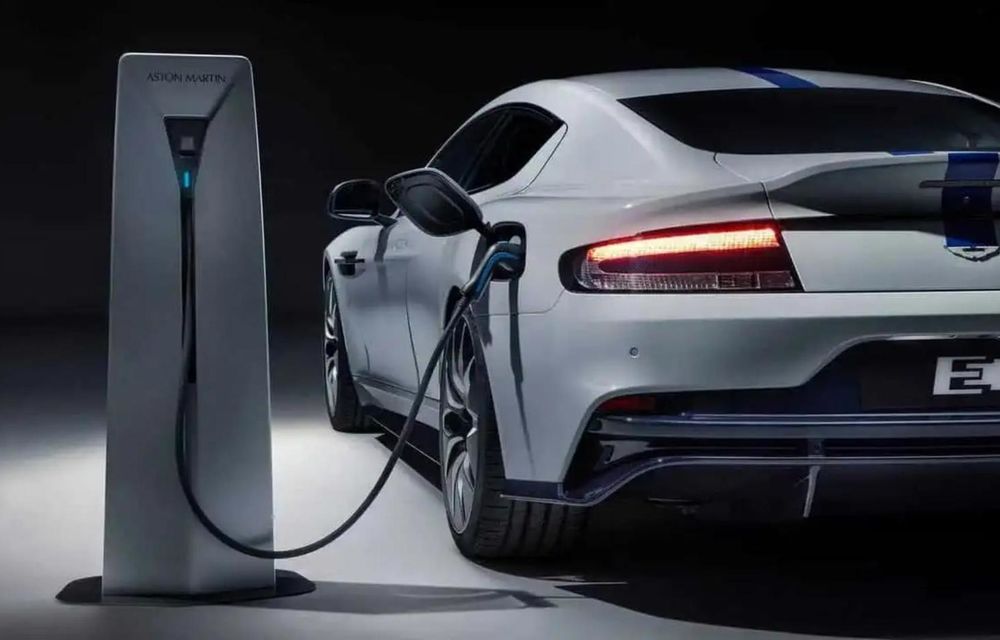 Aston Martin nu va lansa o mașină electrică înainte de 2033: motoarele V8 și V12 rămân în producție - Poza 1 Aston Martin nu va lansa o mașină electrică înainte de 2033: motoarele V8 și V12 rămân în producție - Poza 1