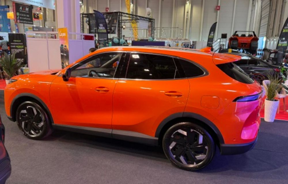 Lepas L6 PHEV a debutat în România. Disponibil pentru precomandă, de la 40.000 de euro - Poza 4 Lepas L6 PHEV a debutat în România. Disponibil pentru precomandă, de la 40.000 de euro - Poza 4