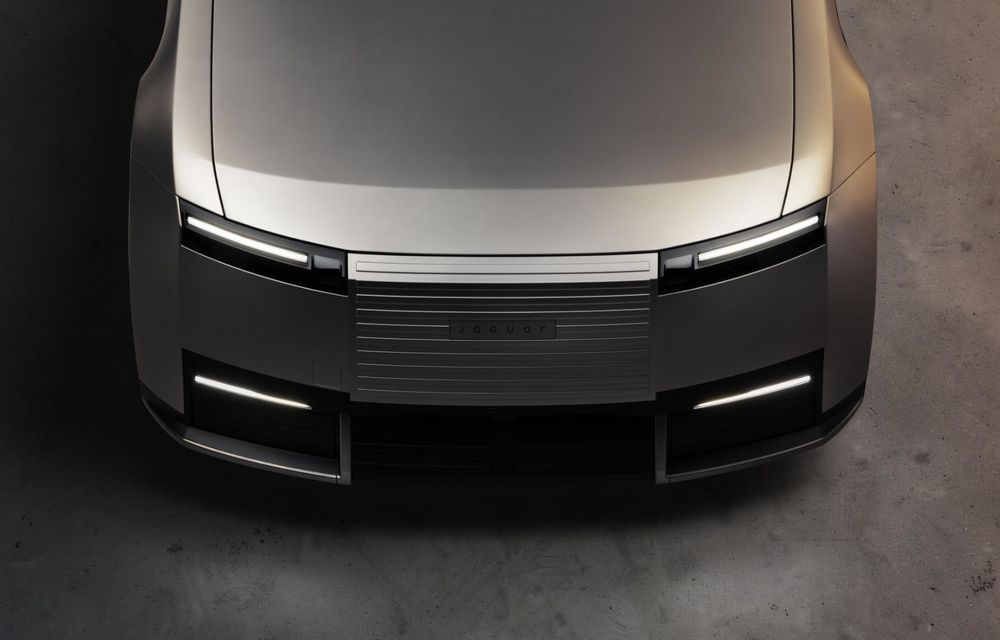 Jaguar prezintă noul Type 01: trei motoare electrice, 1.030 CP și 720 km autonomie - Poza 27 Jaguar prezintă noul Type 01: trei motoare electrice, 1.030 CP și 720 km autonomie - Poza 27