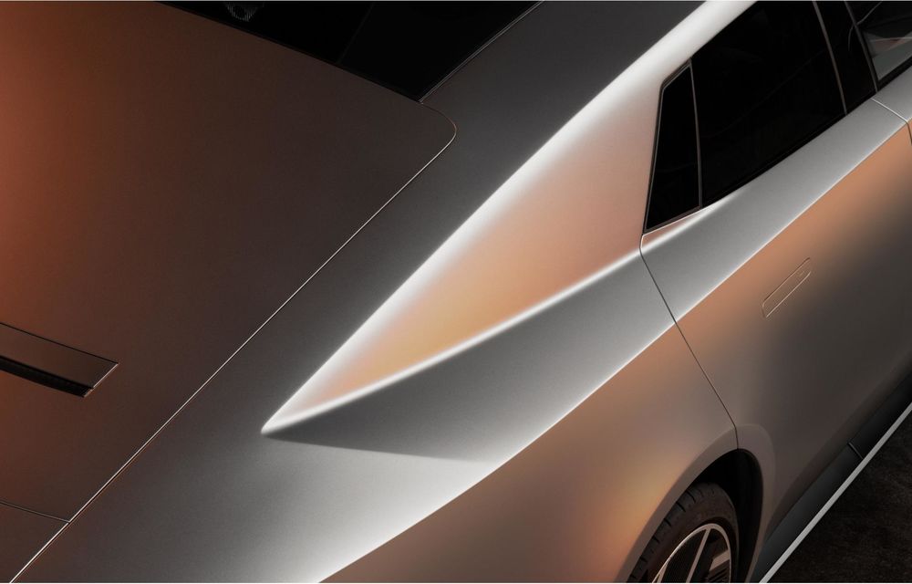 Jaguar prezintă noul Type 01: trei motoare electrice, 1.030 CP și 720 km autonomie - Poza 50 Jaguar prezintă noul Type 01: trei motoare electrice, 1.030 CP și 720 km autonomie - Poza 50