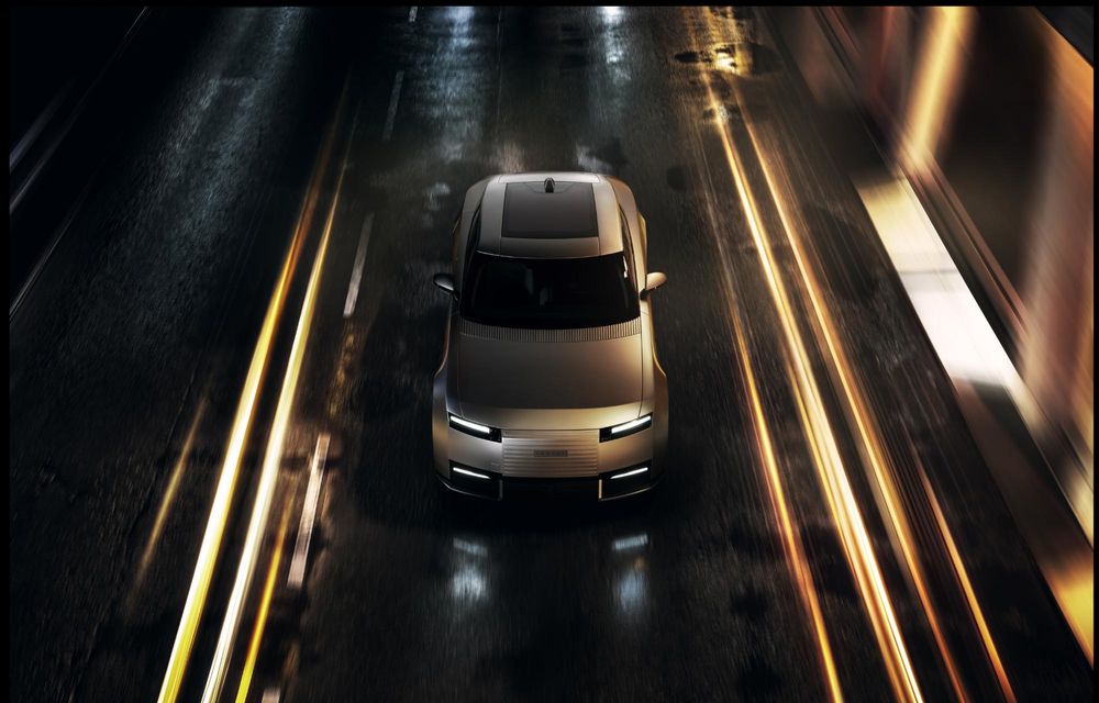 Jaguar prezintă noul Type 01: trei motoare electrice, 1.030 CP și 720 km autonomie - Poza 49 Jaguar prezintă noul Type 01: trei motoare electrice, 1.030 CP și 720 km autonomie - Poza 49